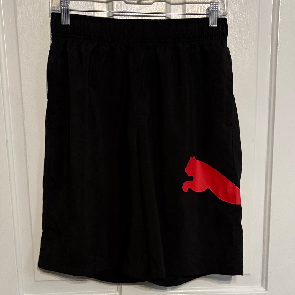 EUC Puma Black Lightweight Athletic Shorts with Red Logo Size M Men